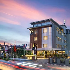 Hotel Oshin Wayanad